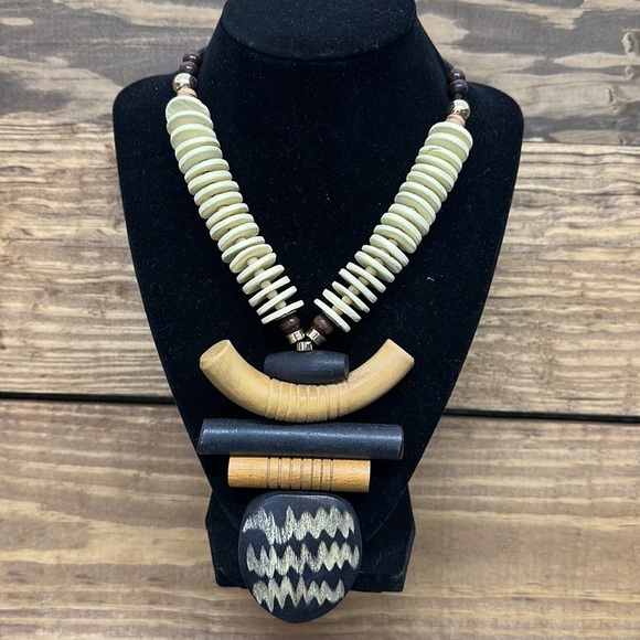 Cato Jewelry - Cato Necklace